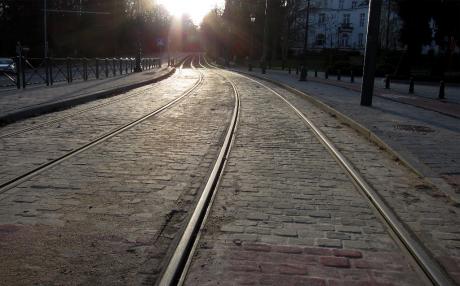 Au ras des rails