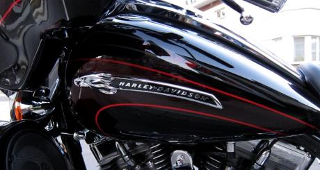 Je n'ai besoin de personne en Harley-Davidson