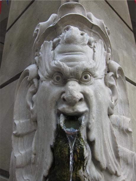 Faccia di...