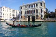 Laisse les gondoles à Venise